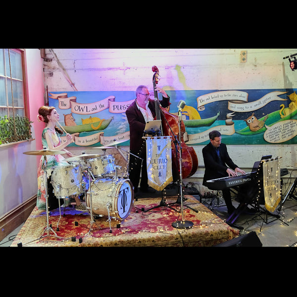 Curio Club Band trio performance